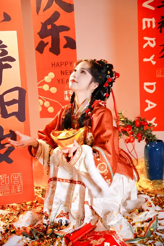 [YITUYU艺图语]2025.03.06 贺新春 兔牙w - 艺图语